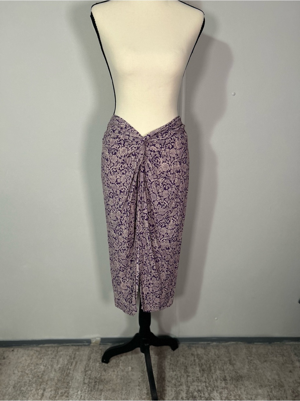 Zara Purple and Cream Floral Midi Skirt